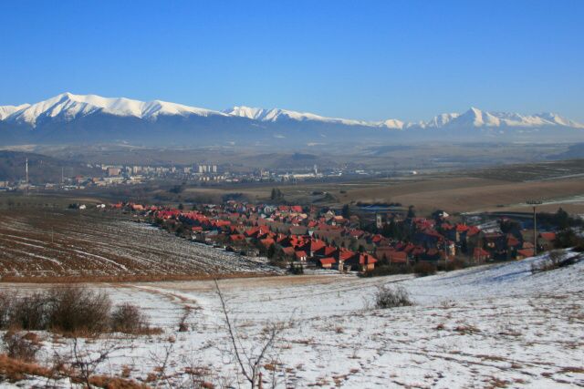 009-Iľanovo a Kriváň.jpg
