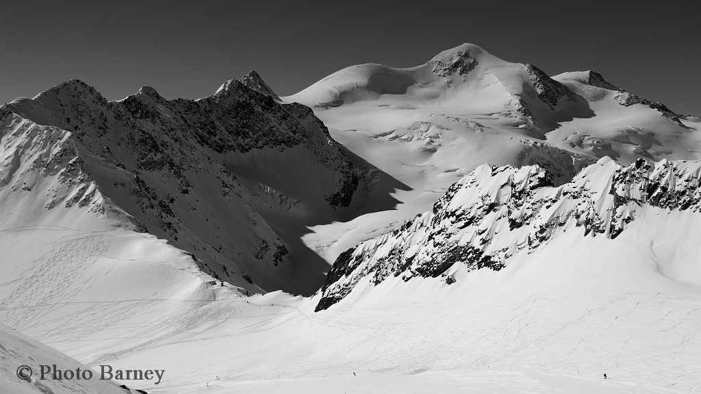 IMG_0027-sedlo Mittebergjoch v pozadí Wildspitze